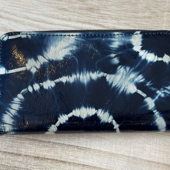 Tory Burch Tie Dye Continental Wallet - Picture 3 of 10